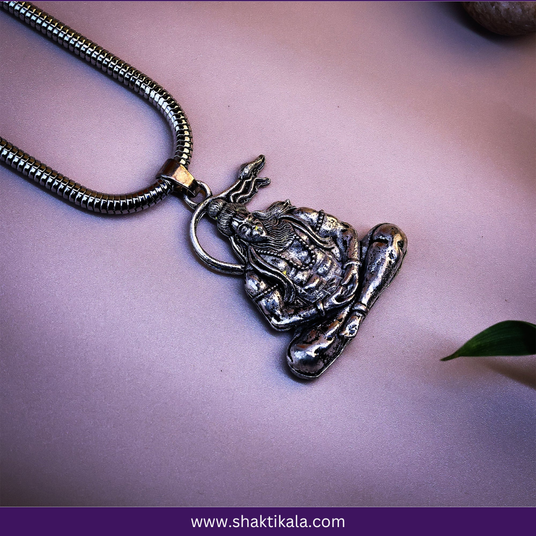 Meditating Hanuman Ji Pendant - Spiritual Strength