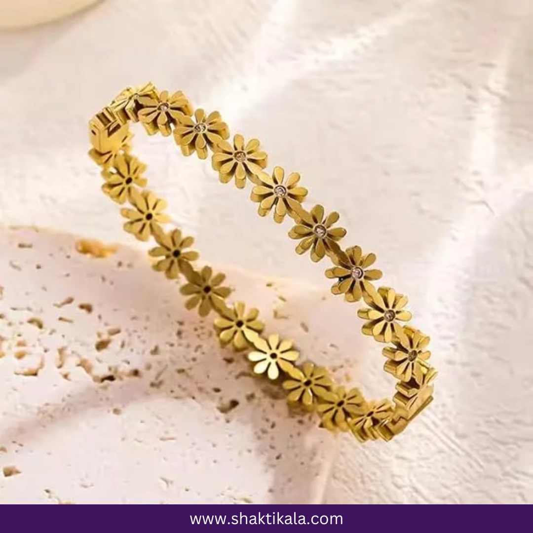 Daisy Chain Floral Bangle | Anti-Tarnish Gold Plated Bracelet